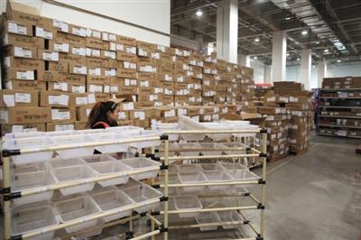 菜鳥網(wǎng)絡(luò)武清園區(qū)華北貨倉，日均單量已經(jīng)超過10萬單