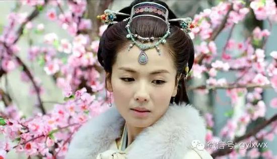 明星旅行糗事一籮筐 總有一個(gè)萌到你！