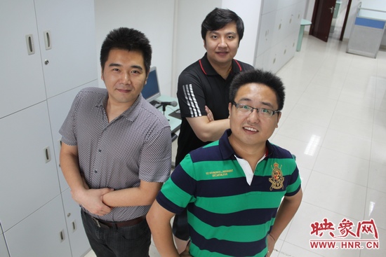 《網(wǎng)絡(luò)全搜索》主持人康巖、陳弓、趙凱