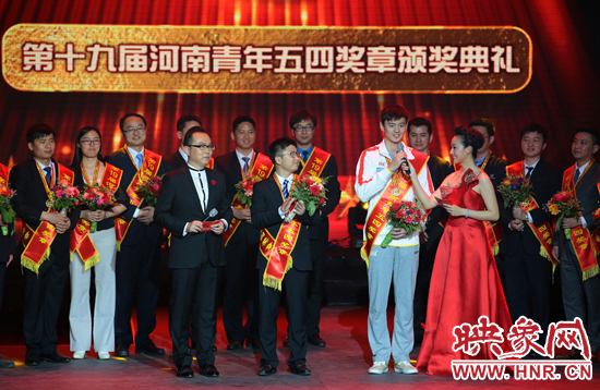 寧澤濤榮獲第19屆“河南青年五四獎?wù)隆狈Q號