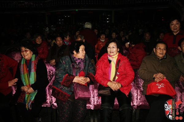 豫劇《朝陽(yáng)溝》銀環(huán)媽扮演者、著名豫劇表演藝術(shù)家楊華瑞，著名豫劇表演藝術(shù)家王素君