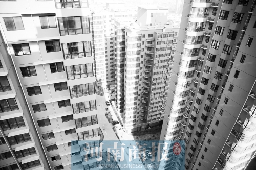 今年鄭州在商品房小區(qū)、經(jīng)適房小區(qū)內(nèi)配建的公租房，將面向社會輪候供應(yīng) 楊東華/攝