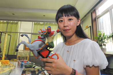 精美的造型，你能想到是鐘蕾用面做成的嗎