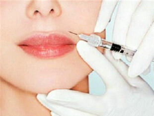 大學(xué)生暑期整形忙，能為未來“加分”嗎？