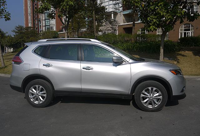 東風日產(chǎn)全新一代奇駿實拍 東風日產(chǎn)全新一代奇駿實拍