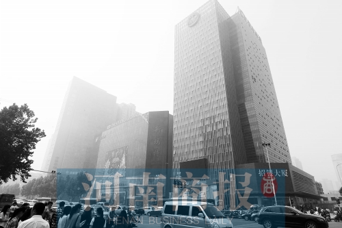 昔日關(guān)虎屯所在地，如今成鄭州最繁華地段之一 記者 鄧萬里/攝