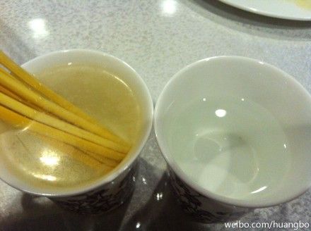 圖片來(lái)自黃渤、河北李虎微博