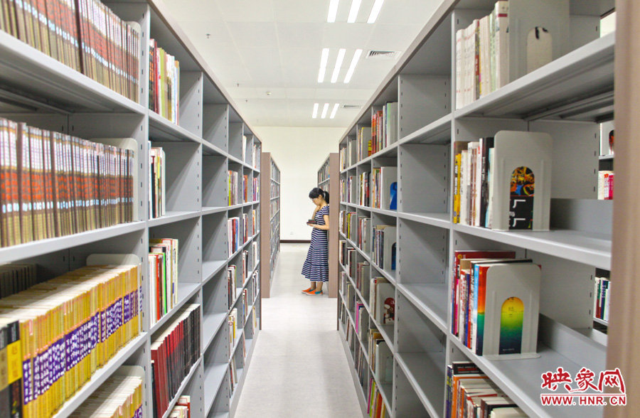 或站或坐，這里是獲取知識的好地方