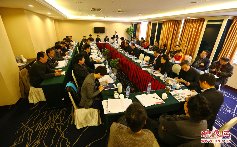 1月15日上午，政協(xié)委員小組會議，社科、體育、新聞出版組討論現(xiàn)場