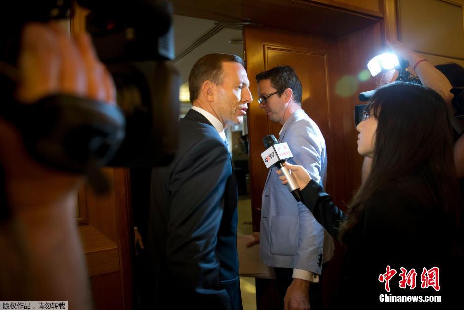 澳總理北京召開(kāi)記者會(huì) 確認(rèn)信號(hào)來(lái)自于MH370 澳總理北京召開(kāi)記者會(huì) 確認(rèn)信號(hào)來(lái)自于MH370