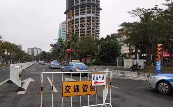 一家五口滯留?？?天 港口附近方便面都買不到