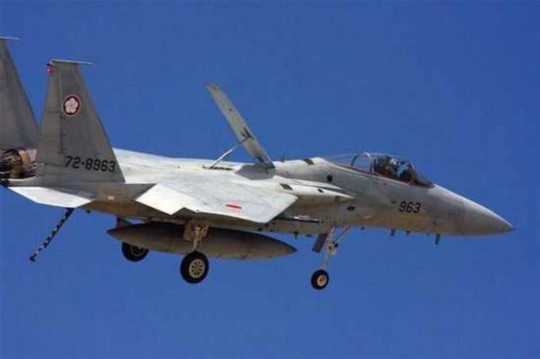 資料圖：日本自衛(wèi)隊F-15戰(zhàn)斗機。
