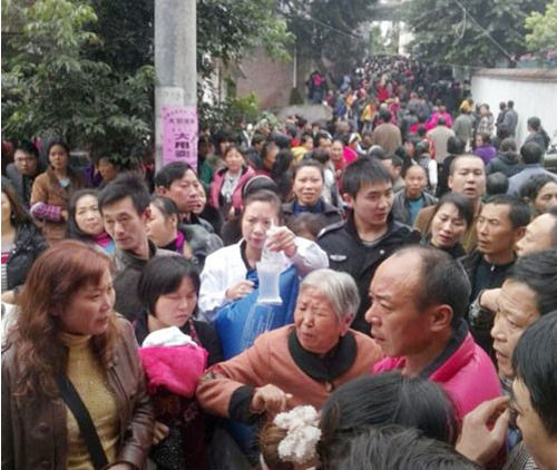 事故現(xiàn)場(chǎng)圖片。