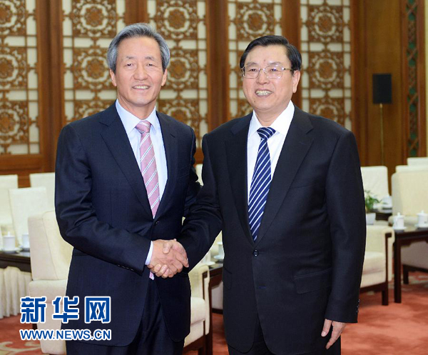 2月20日,全國人大常委會委員長張德江在北京人民大會堂會見以韓中議員外交協議會會長鄭夢準為團長的韓國 2月20日,全國人大常委會委員長張德江在北京人民大會堂會見以韓中議員外交協議會會長鄭夢準為團長的韓國