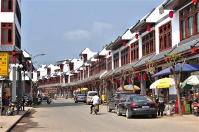 2014年3月16日，海南瓊海市，正在進(jìn)行城鎮(zhèn)化改造的萬泉鎮(zhèn)新貌。圖/CFP