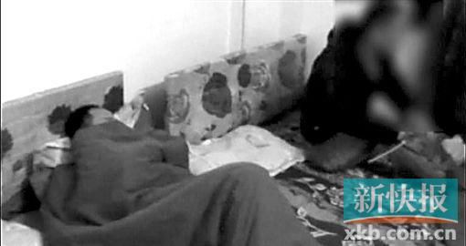 廣州搗毀一男同性戀者聚眾淫亂窩點。視頻截圖