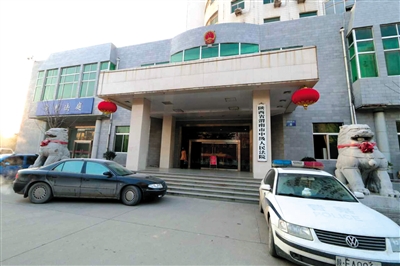 李宏亮在被違規(guī)辦理了監(jiān)外執(zhí)行后，再犯命案。