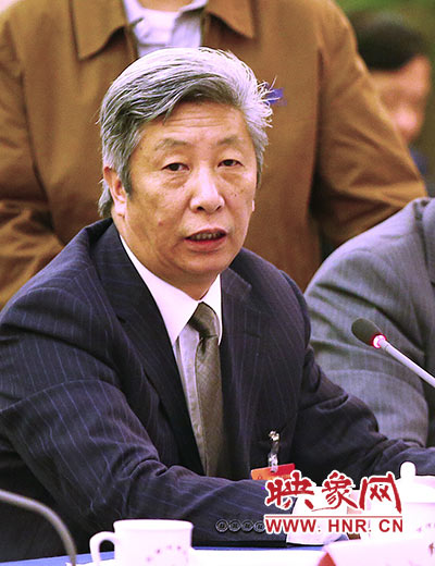 全國(guó)人大代表、河南省農(nóng)科院小麥研究所所長(zhǎng)許為鋼解