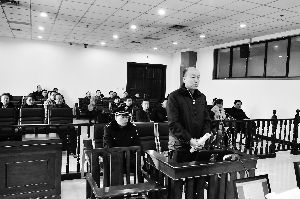 顏承魯庭審現(xiàn)場。資料照片