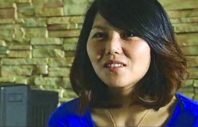 靳冰發(fā)現(xiàn)自己和杜家女兒長(zhǎng)得很像。