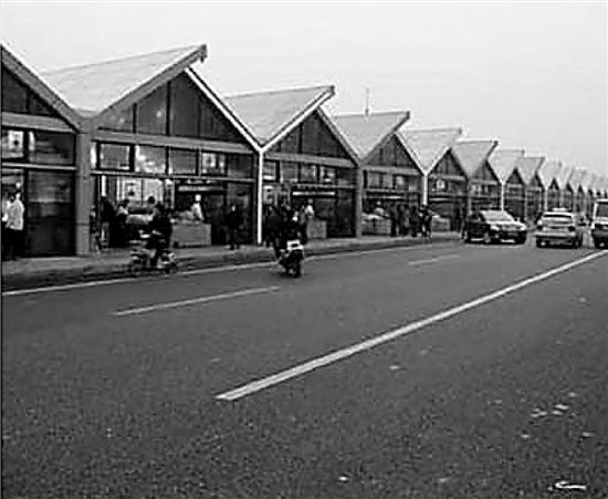 網(wǎng)友拍下的洞頭海鮮排檔照片。