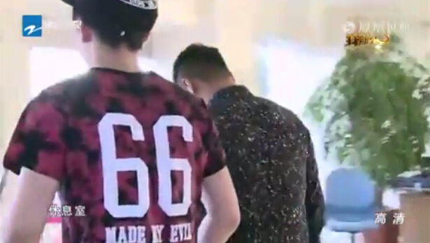 王皓憤然離場 王皓憤然離場