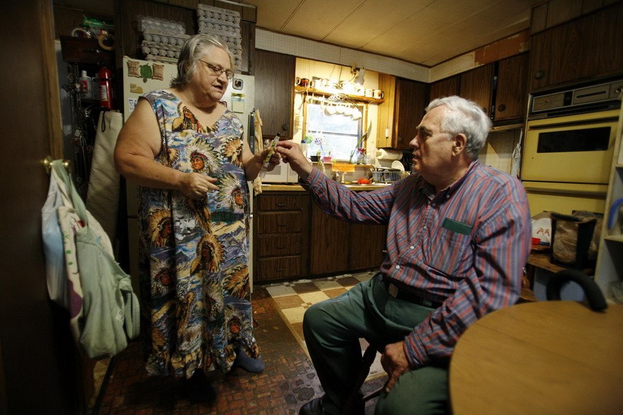 9年前，里克在聽說(shuō)奧德塞的生活陷入困境后又讓她回來(lái)和自己一起住。