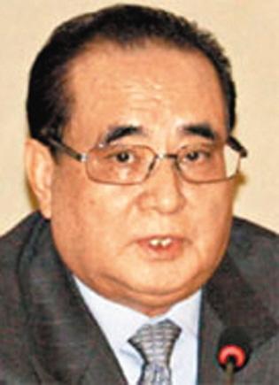 李秀勇曾照料金正恩兄妹。