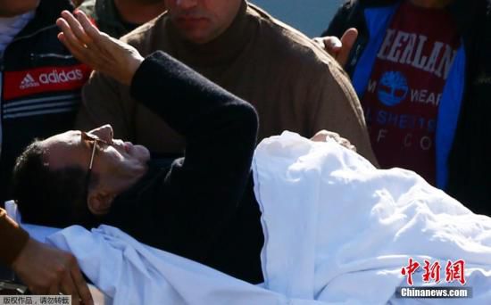 　埃及法院29日作出終審判決，裁決前總統(tǒng)穆巴拉克涉嫌謀殺示威者一案不成立，穆巴拉克將無罪釋放。圖為穆