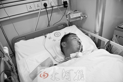 姚戰(zhàn)標(biāo)因甲烷中毒，大腦受到損害，重度昏迷。