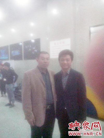 10月30日，著名節(jié)目支持人崔永元聽說了楊冠軍資助學(xué)生的事情后，通過河南衛(wèi)視，邀請(qǐng)其到北京見面，接受