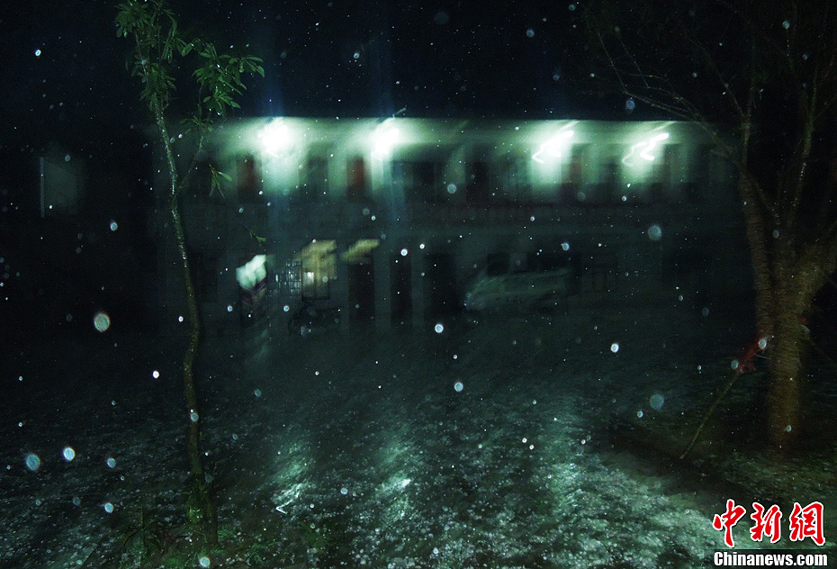 貴州省貴定縣鐵廠鄉(xiāng)遭受百年來最嚴(yán)重的冰雹災(zāi)害：造成直接經(jīng)濟(jì)損失1473萬元。