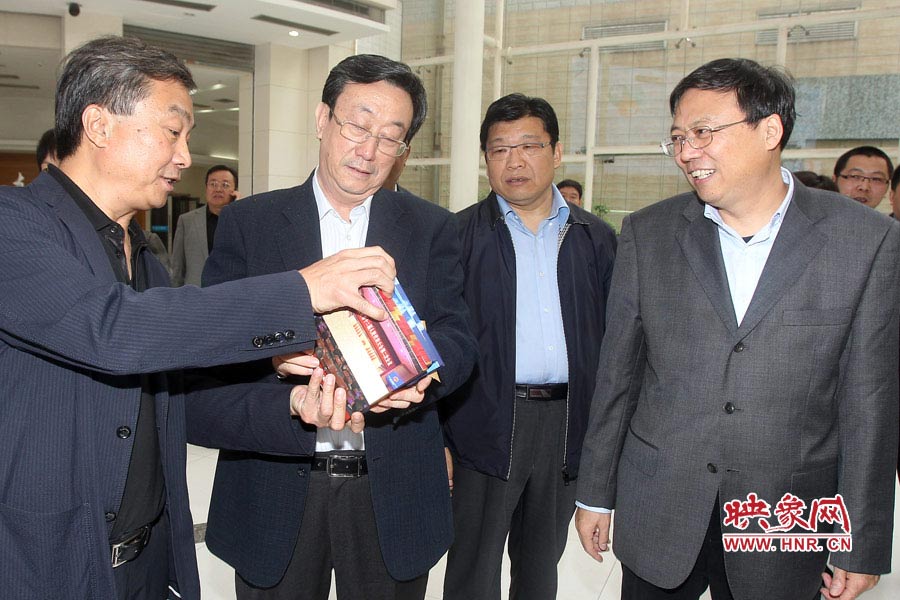 河南省委書記、省人大常委會主任郭庚茂視察河南電視臺 東方今報記者沈翔 劉棟杰/攝