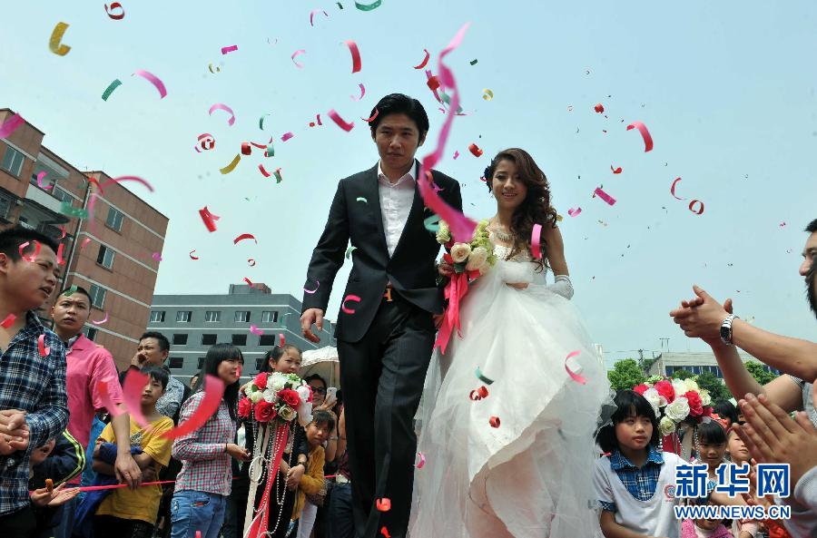 直擊震區(qū)：生活，依然在繼續(xù)