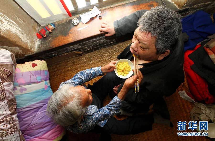 那些年，感動(dòng)過(guò)我們的母親