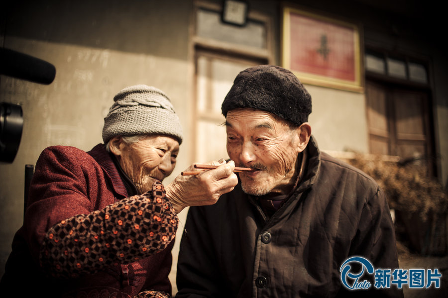  “不求天長(zhǎng)地久 只愿今生共相伴”