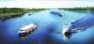 通州大運(yùn)河已成為人們休閑的好去處。