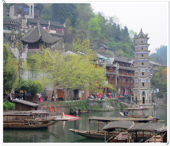 清明趁著免費(fèi)再游一次鳳凰古城 清明趁著免費(fèi)再游一次鳳凰古城