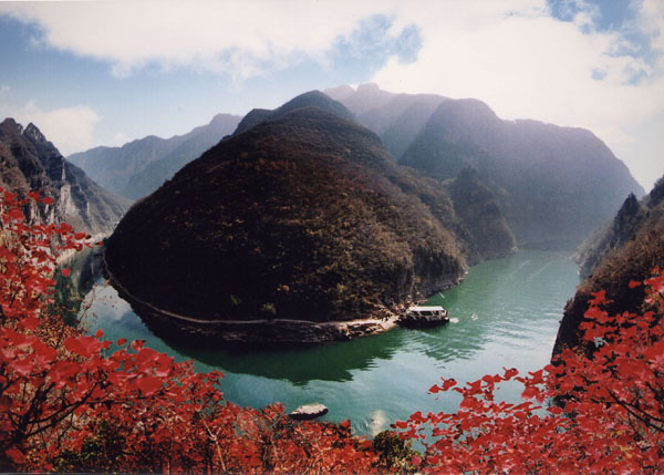 紅葉的海洋暢游多情青天河 紅葉的海洋暢游多情青天河