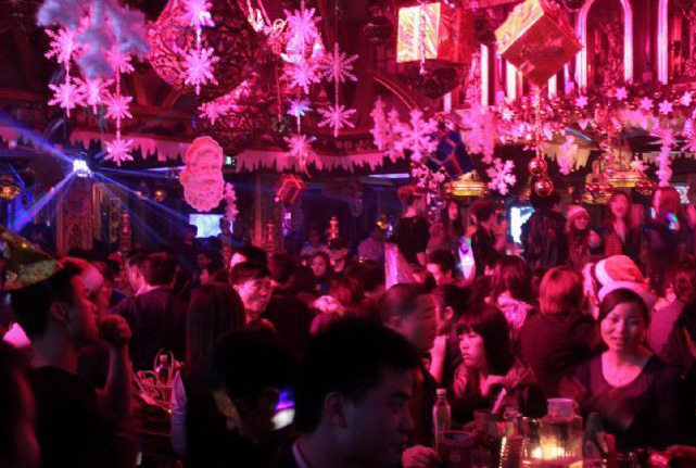 再不狂歡就老了！鄭州圣誕狂歡大攻略