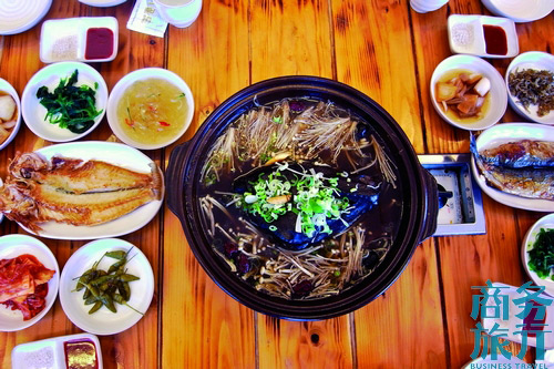 島上著名的養(yǎng)生大餐。