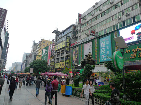 “不跟隨”的長沙 城市漫游者的美好時(shí)代