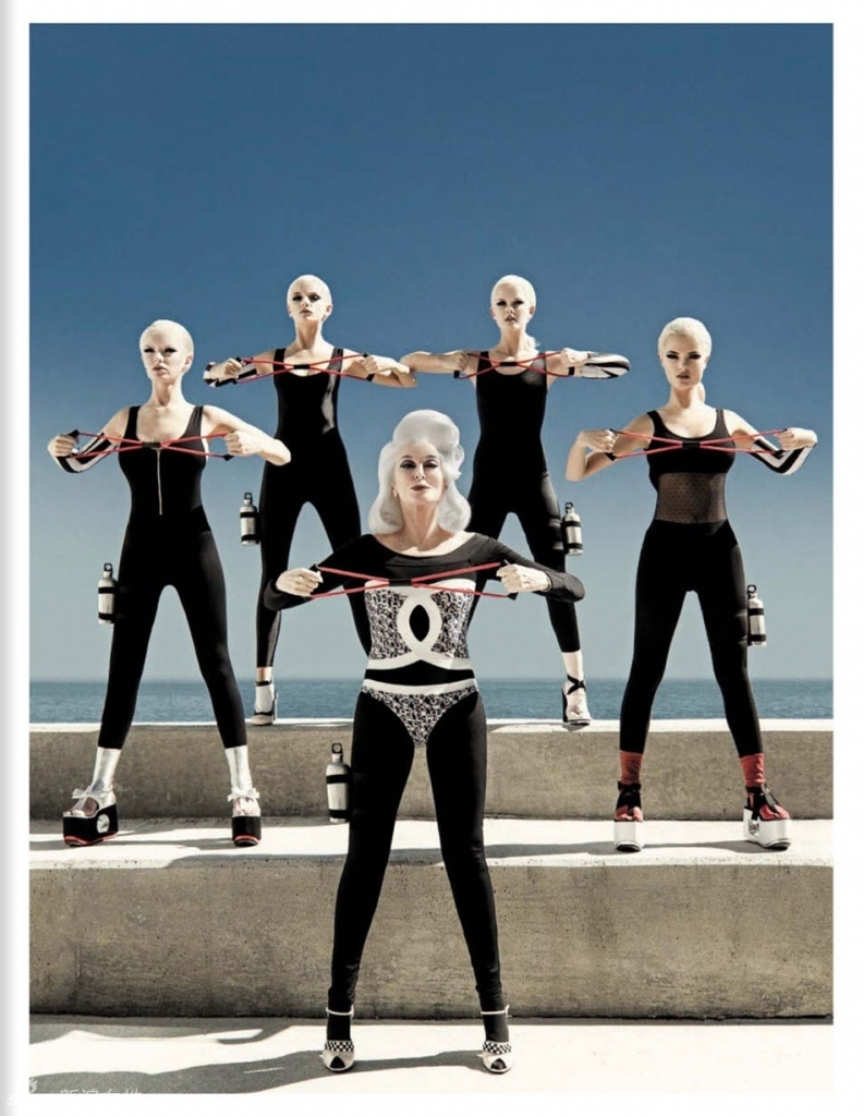 82歲時尚女魔頭領銜 名模健身體操大片 82歲時尚女魔頭領銜 名模健身體操大片