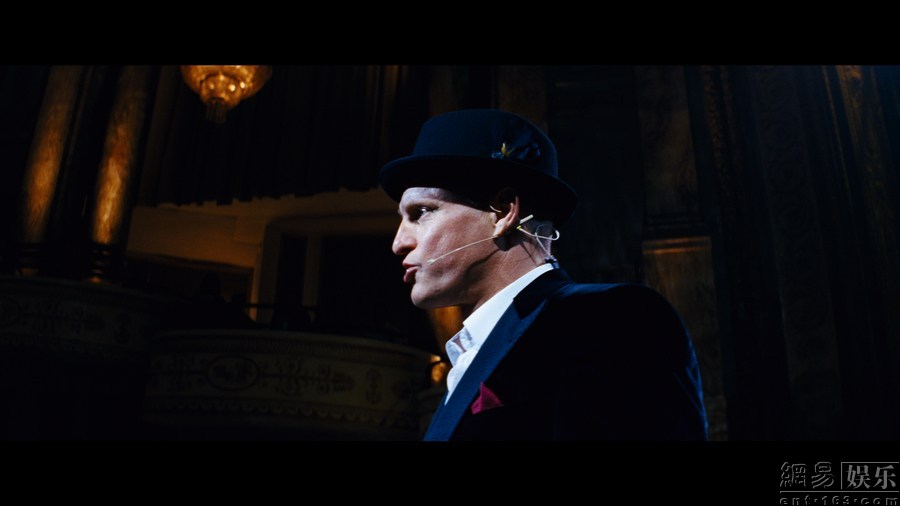 《驚天魔盜團》曝中文預告片