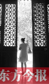 前日，鄭州市碧沙崗地下公共納涼點的入口