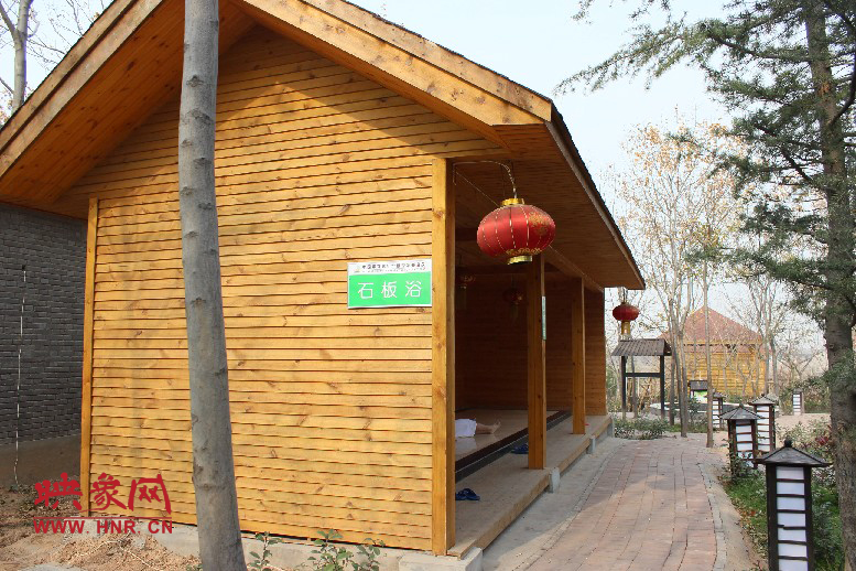 石板浴，躺在上面超級(jí)爽