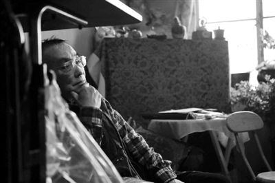 昨日，朱令父親吳承之說(shuō)，這些年來(lái)他們一直在等待事件調(diào)查結(jié)果。新京報(bào)記者 王嘉寧 攝