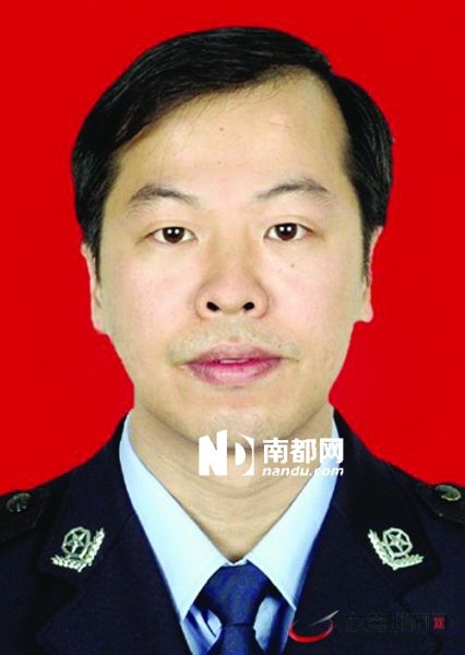 南城公安分局副局長(zhǎng)孔逸鴻。