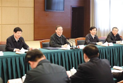 3月25日，王岐山在山東省臨沂市蒙陰縣主持召開蒙陰縣委常委擴大會議。