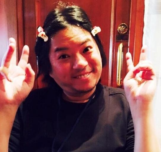 有一種傷害叫高曉松的自拍。